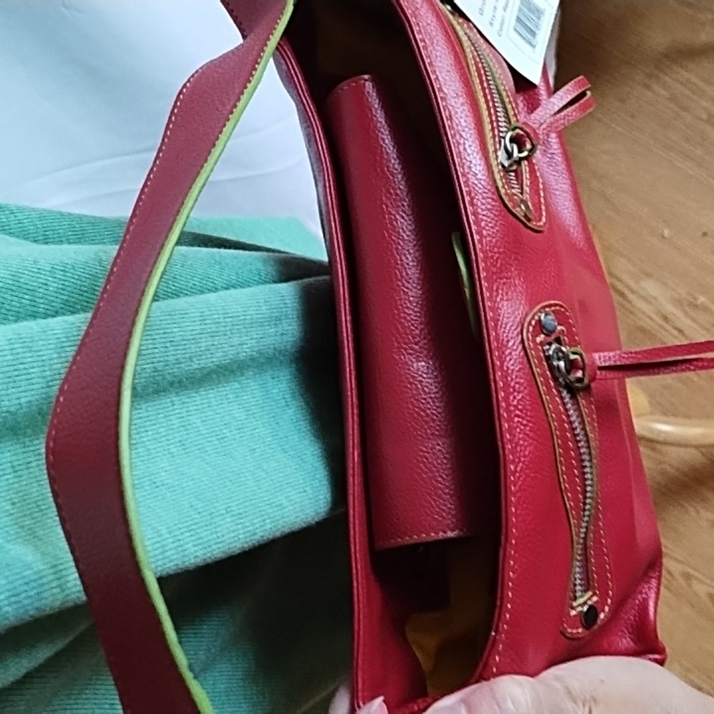 Hype Red Leather Shoulder Bag - Picture 7 of 13